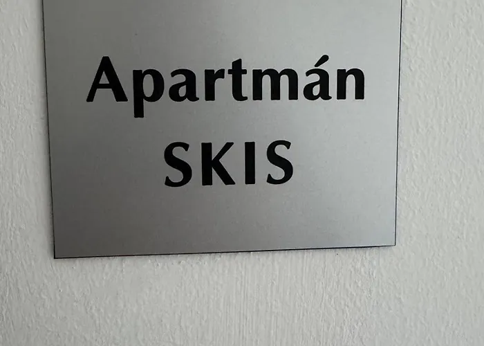 Skis アパート